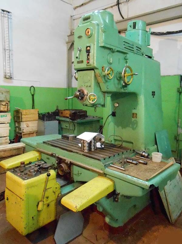 Фото координатно-розточувального 2450 2450 Фото розточувального координатного верстата